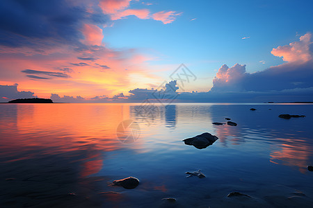 日落时的海面背景图片