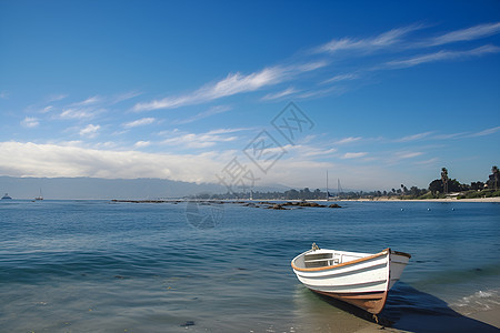 蔚蓝海水的度假海滩景观图片