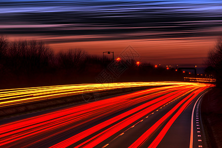 高速行驶的道路灯光图片