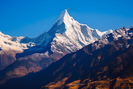 自然雪山美景背景图片