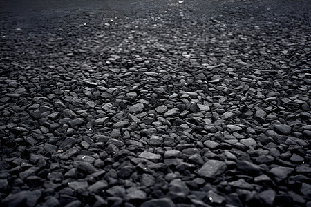 沥青道路上的石子图片