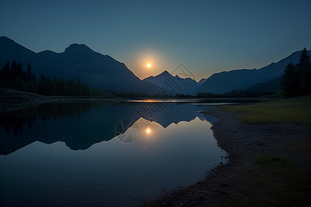 夜晚山间的景色图片