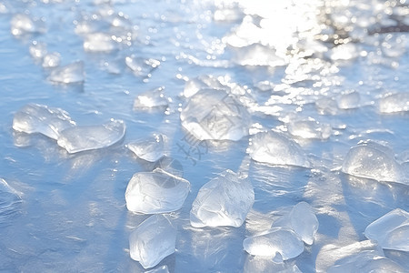 湖面冰冻的湖水图片