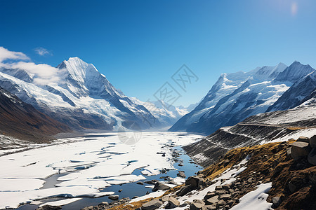 冰川之间的山脉图片