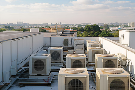 屋顶上一排空调机组图片