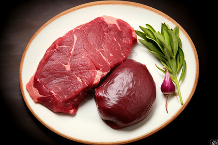 餐桌上的牛肉食材图片
