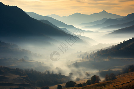 云雾缭绕的美丽风景图片