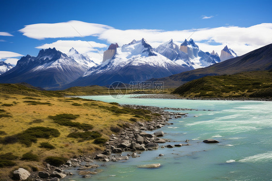 风景优美的山川湖泊景观图片