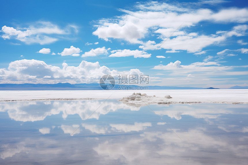 天空下的青海盐湖图片