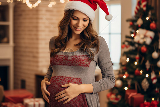 圣诞节家中的孕妇图片