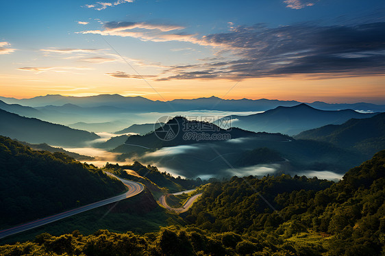 风景优美的日出山谷景观图片