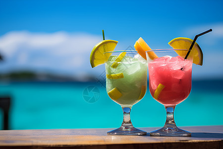 夏日海边的饮品图片