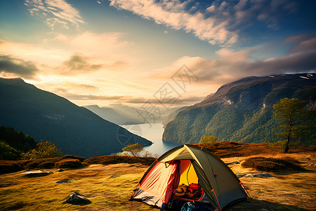 山顶帐篷下的美丽景色背景图片