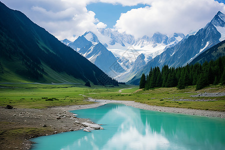 风景优美的山川湖泊景观背景图片