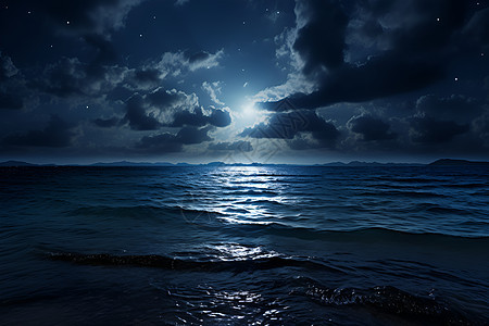 月光洒满海面图片
