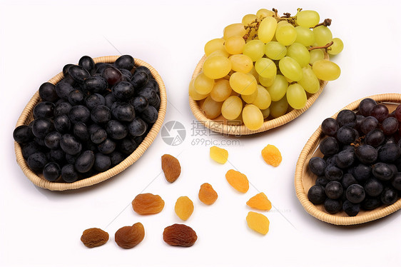 桌面上健康的水果图片