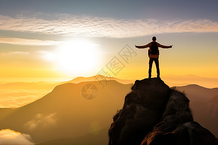 男人手臂山顶上张开手臂的男人背景