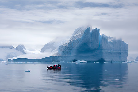 冰山下的船只高清图片