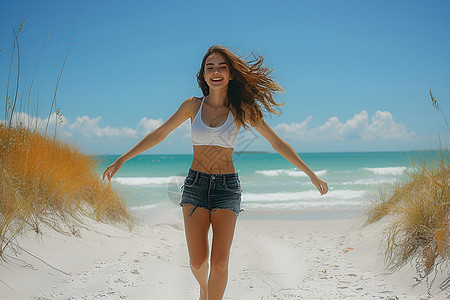 沙滩上奔跑的女性背景图片