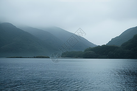 平静之湖图片