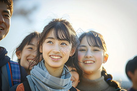 阳光下的少女图片