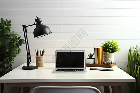 办公桌上的台灯和电脑图片