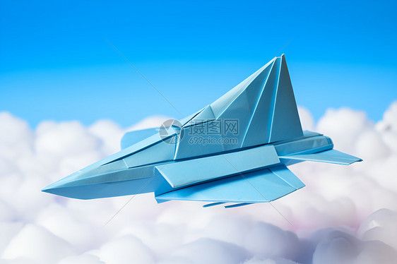 天空中的纸飞机图片