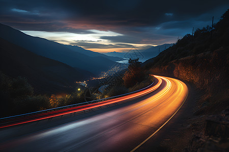 夜晚的山路图片