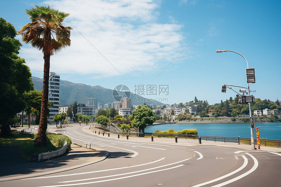 海边的公路弯道图片