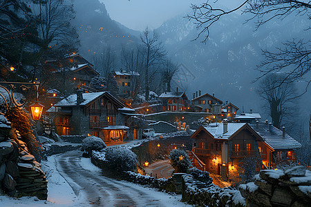 温馨村庄的夜景图片