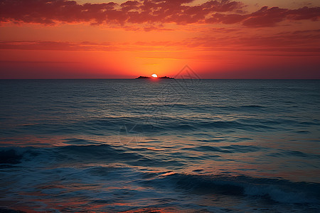 黄昏的海上日落图片