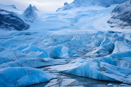 冰川融化的河流图片