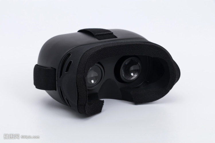欧博体育官网隆利科技敲响VR眼镜市场大门：MicroLED技术引领未来创新