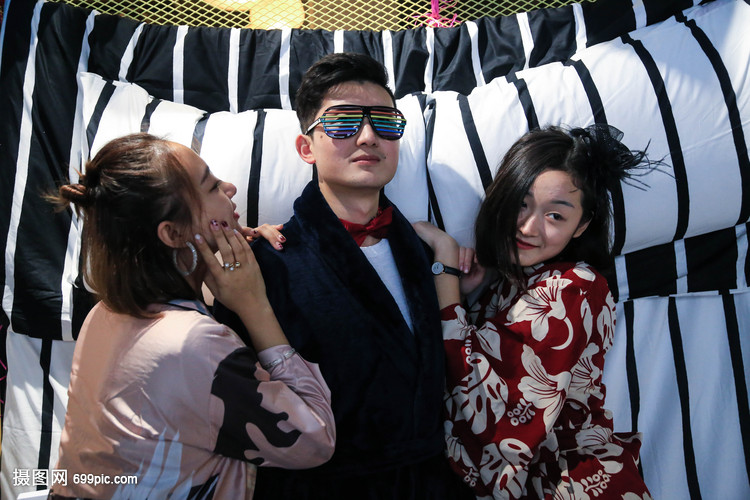 睡衣派对时尚街拍