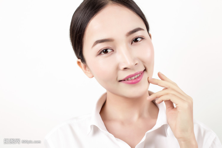 棚拍知性女人简单妆面