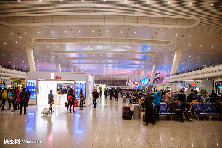 杭州动车站人流旅行出差
