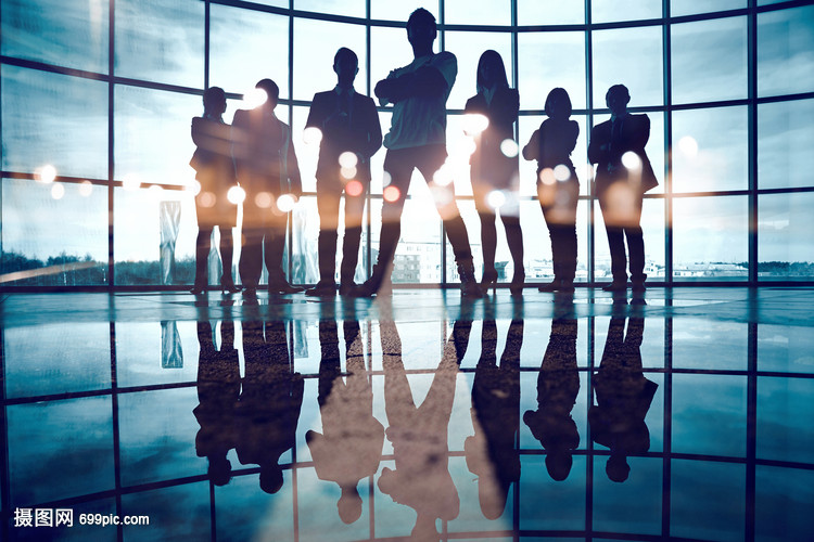 商务团队办公会议城市投影