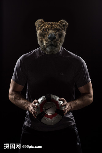 老虎头人身足球运动员爆发力