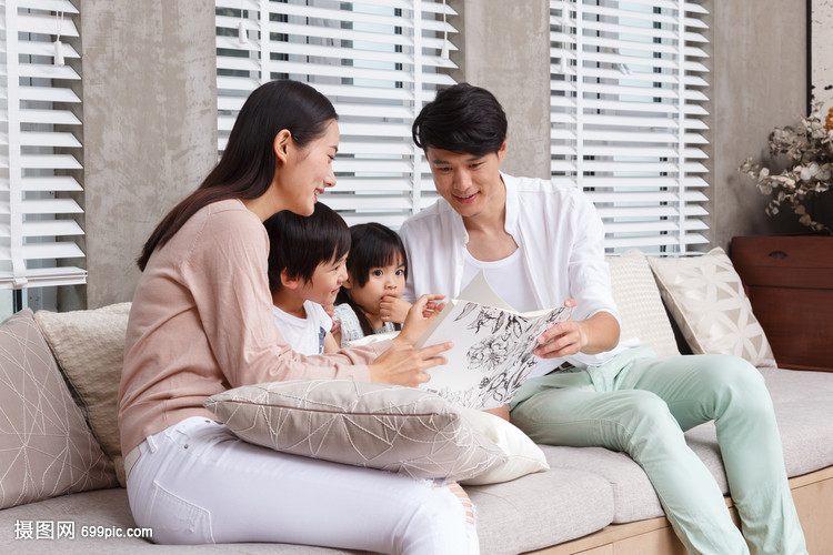 家庭亲子故事会