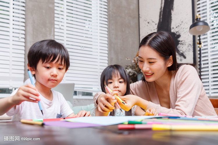 家庭亲子绘画大赛