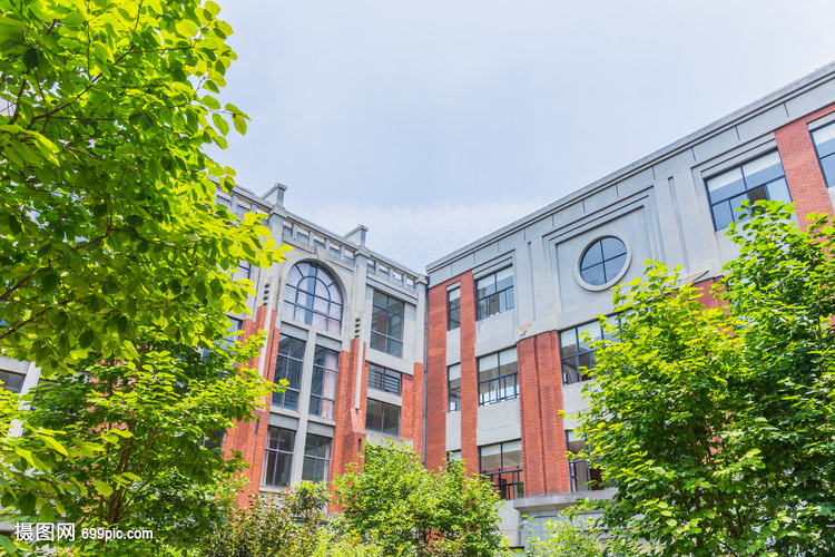 上海华东政法大学教学楼