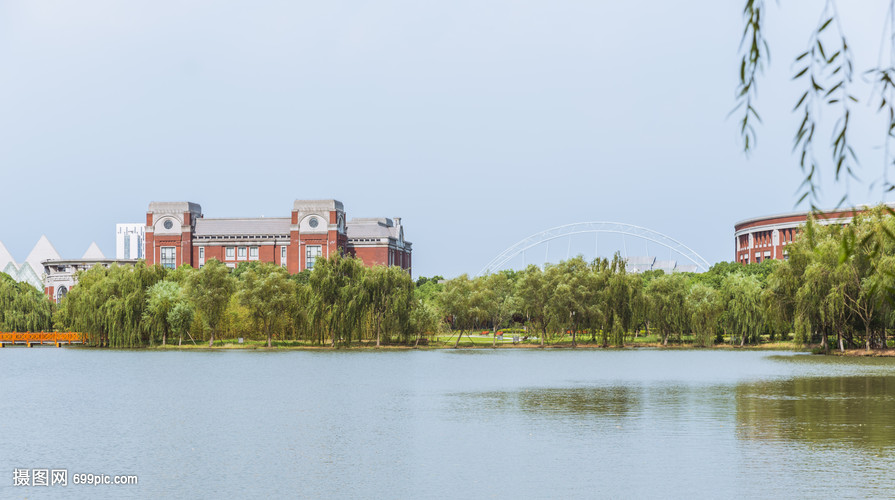 上海华东政法大学教学楼