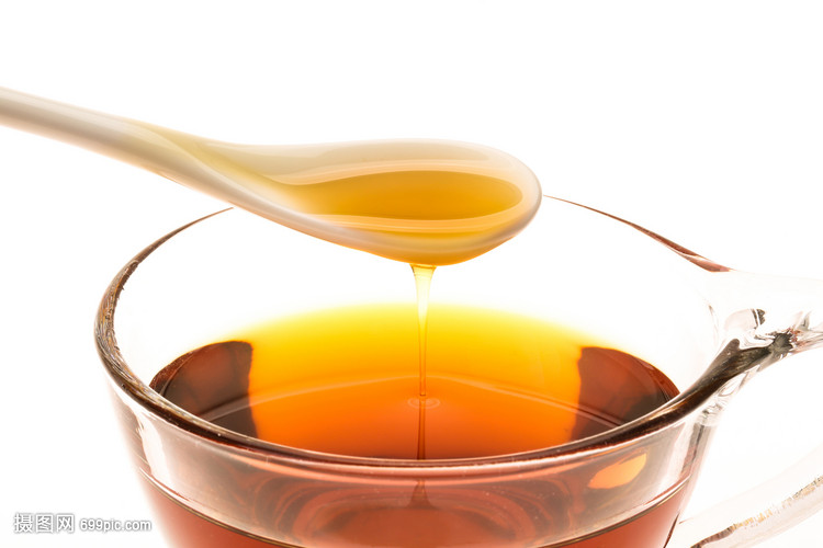 义丰祥芝麻油共享西葫芦炒腊肠的做法