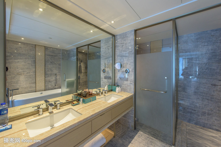 五星级酒店希尔顿卫生间