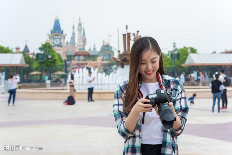 城市旅行女孩相机
