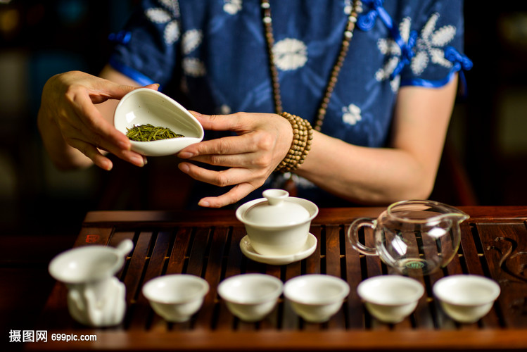 老挝中国文化中心举办“茶和天下”活动