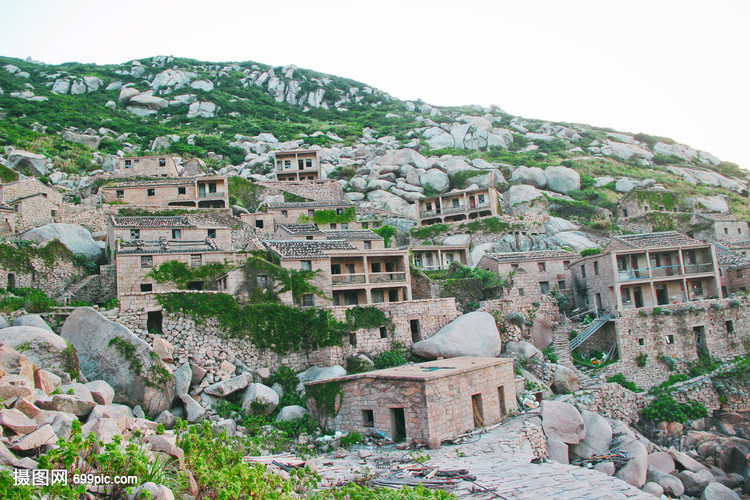 舟山东极岛荒废渔村