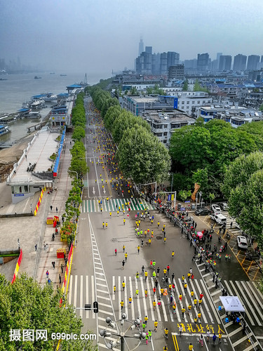 武汉马拉松记录