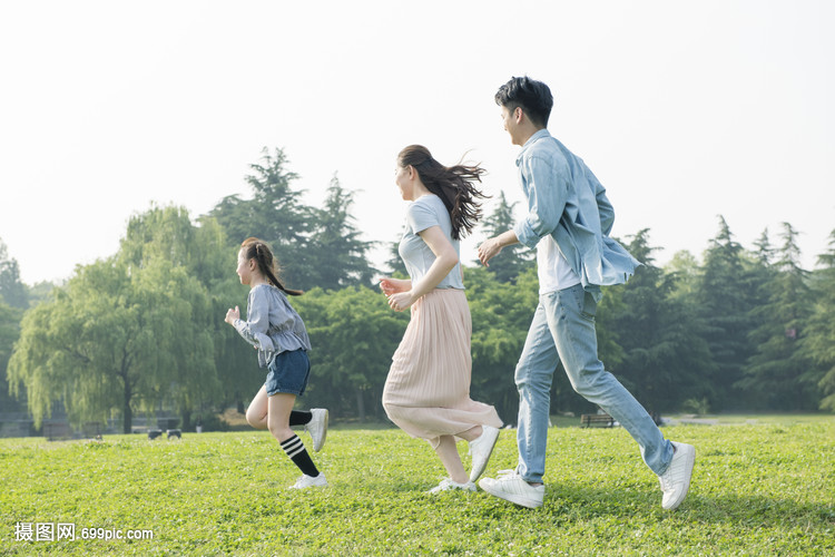 家庭亲子户外游玩