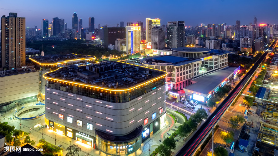 武汉国际广场商圈夜景